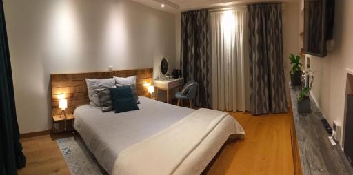 Ti Laouen Karaez - Housity