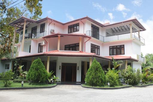Sigiriya Summer Resort - Hizvo