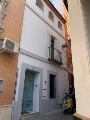 Turistic Apartment Sevillanos SL - Housity
