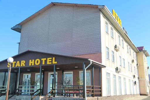 Star Hotel - Housity