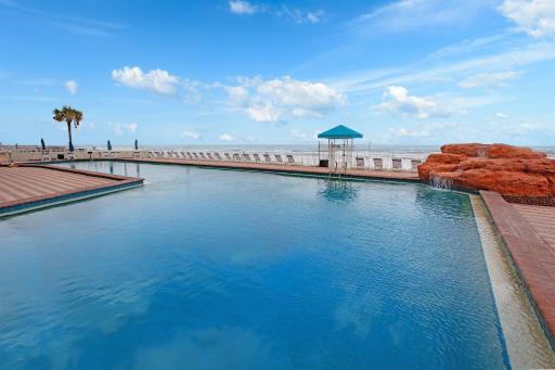 Westgate Harbour Beach Resort - Housity