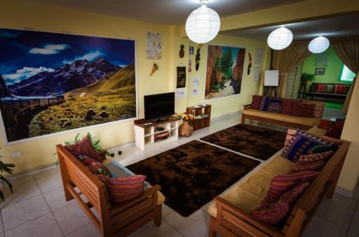 Mama Backpackers - Housity