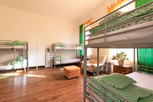 Fluxus Hostel - Housity