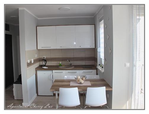 Apartment Cherry Lux - Housity