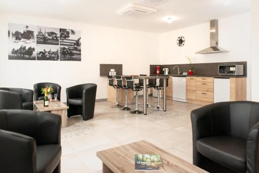 Appartement Duplex Totalement Meublé et Équipé - Housity