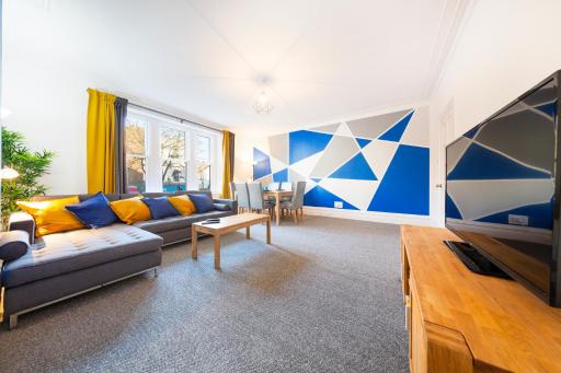 Remi Martin's Place - Housity