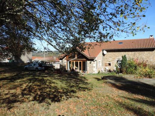 chambre à la campagne Saint André de Chalencon - Housity