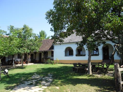 Ferencz Porta - Housity