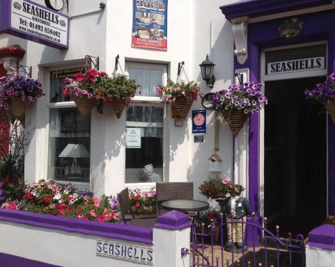 Seashells Guest House - Housity