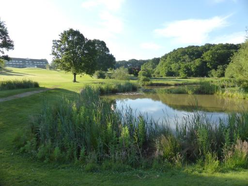 London Beach Country Hotel & Golf Club - Housity