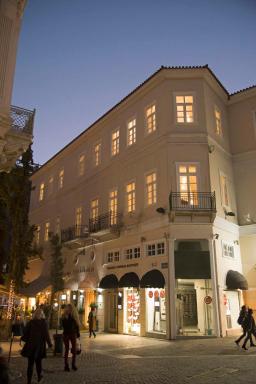 Four Streets Athens - Luxury Suites Apartments in Athens - Housity