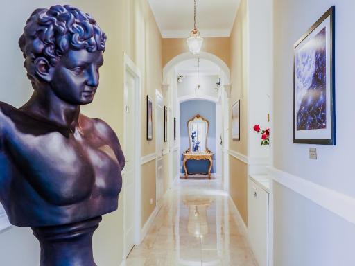 L'Opera Rooms & Suite - Housity