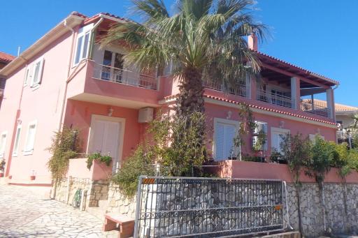 Angelina's apartments Helmata - Housity