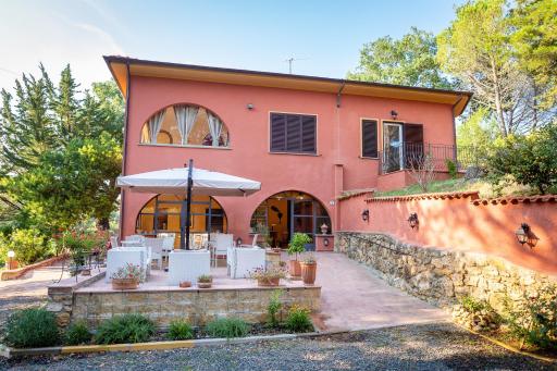 Podere San Filippo B&B-Apartment-Pet Friendly-Bike Friendly - Housity