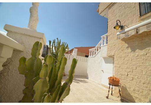30 Beach House - BBQ & Terrace - Housity