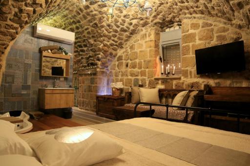Ashash House - Housity
