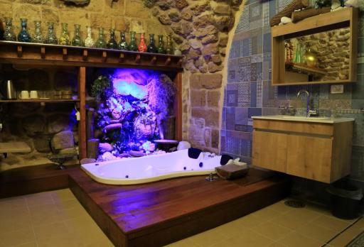 Ashash House - Housity