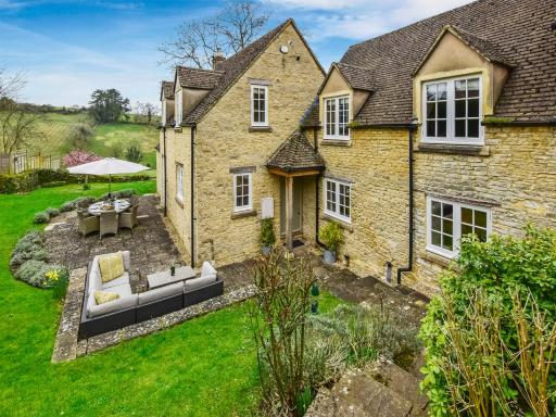 Westerleigh Cottage - Housity