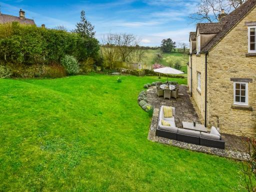 Westerleigh Cottage - Housity