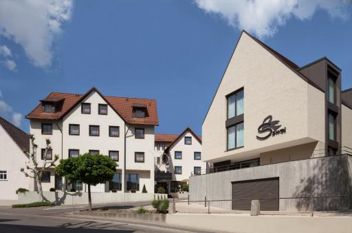 Hotel Schwanen - Housity