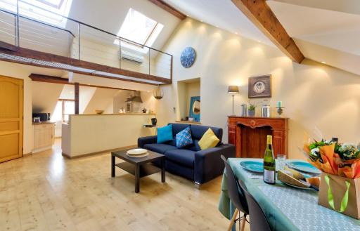 Le Romantique - Housity