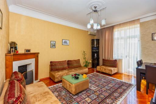 Azneft Square Flame Towers View Apartment - Housity