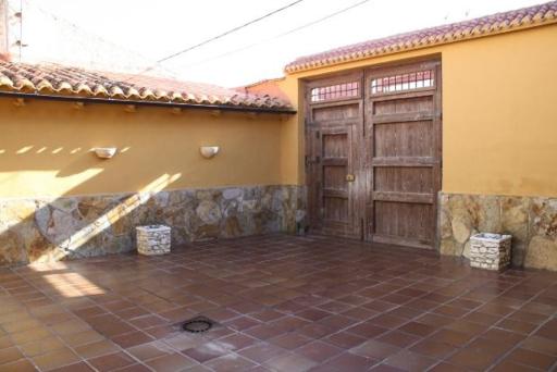 Los Ferroviarios - Housity