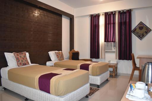 Hotel Bodh Vilas - Housity