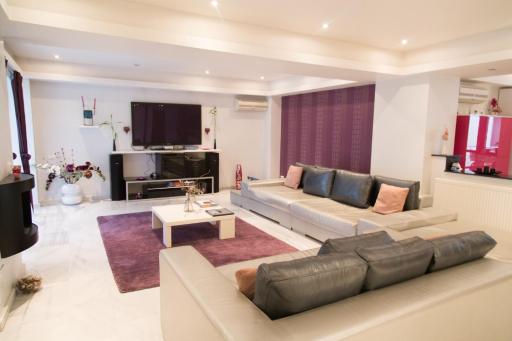Tan Tan Luxury Down Town - Housity
