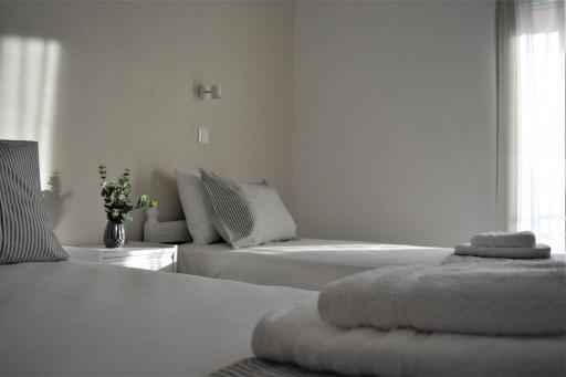 Alina's Apartments - Housity