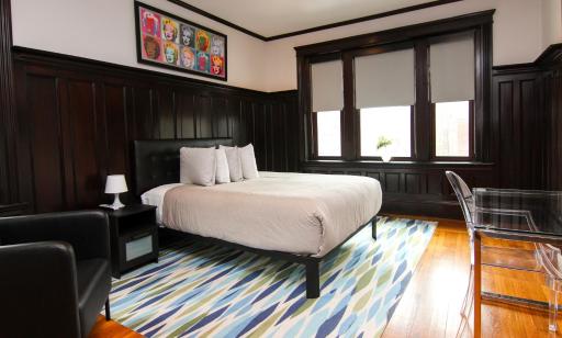 A Stylish Stay w/ a Queen Bed, Heated Floors.. #37 - Housity