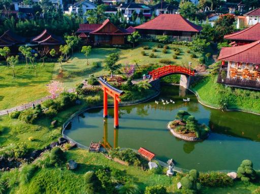 The Onsen Hot Spring Resort - Housity