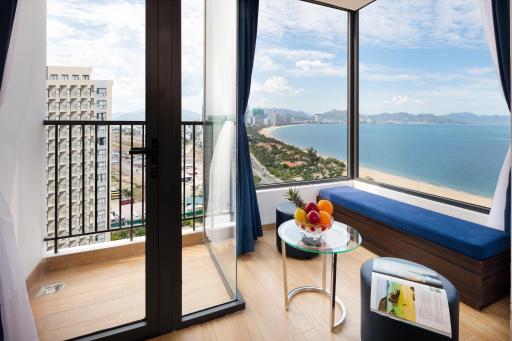 Crown Hotel Nha Trang - Hizvo