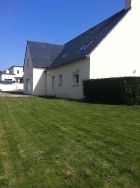 2 chambres doubles, 1chambre 4 lits simples, Salle de bains avec balnéo thérapie - Housity