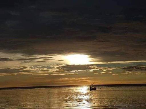 Bungalow on the Beach. Great Sunset. relaxing place - Housity