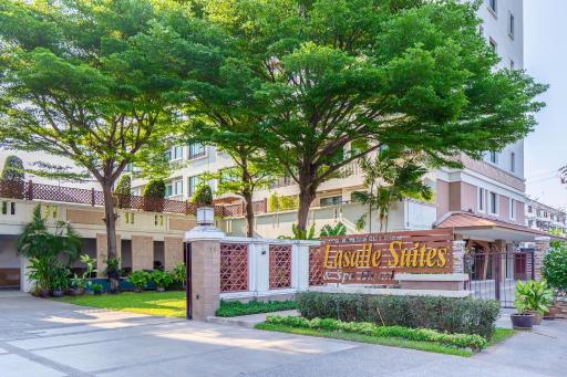 Lasalle Suites Hotel & Residence - Housity