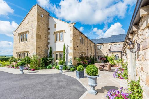 Fence Gate Lodge - Housity