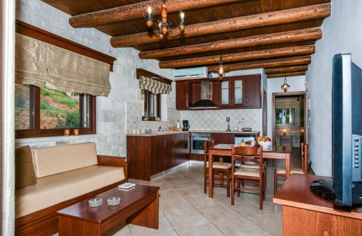 Ariadni Apartments - Housity