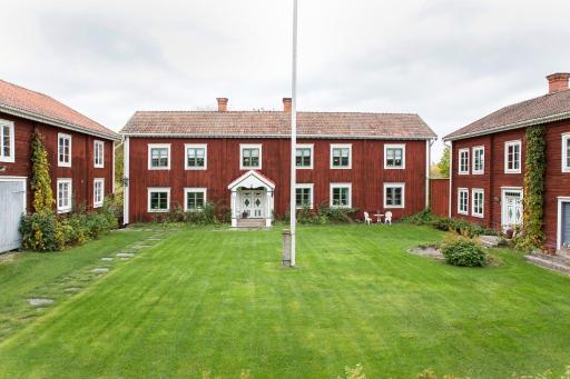 Hofra Bed & Breakfast - Housity