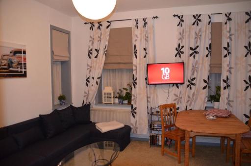 Boje-Tating-Hues - Housity