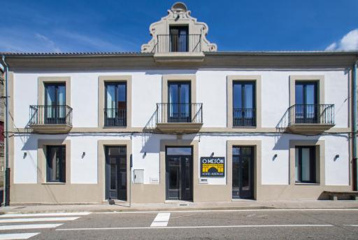 Hostel Albergue O Mesón - Apartamentos - Housity