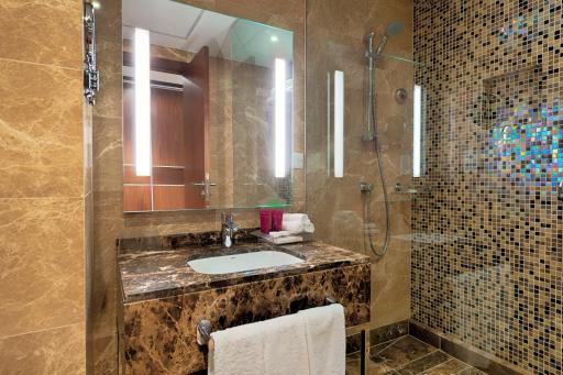 Holiday Suites Al Azizia - Housity