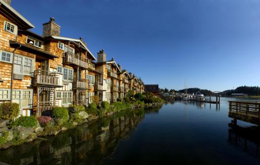 La Conner Channel Lodge - Housity