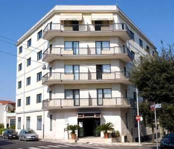 Hotel Astoria - Housity