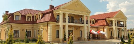 Jaśminowy Dwór - Housity