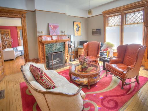 M&M Victorian Bed and Breakfast - Housity