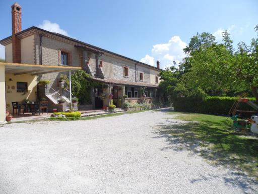 Agriturismo Castello - Housity