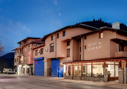 Family Hotel Aleks - Housity