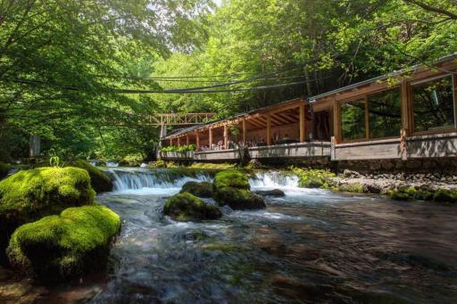 Resort Ujevara e Drinit - Housity