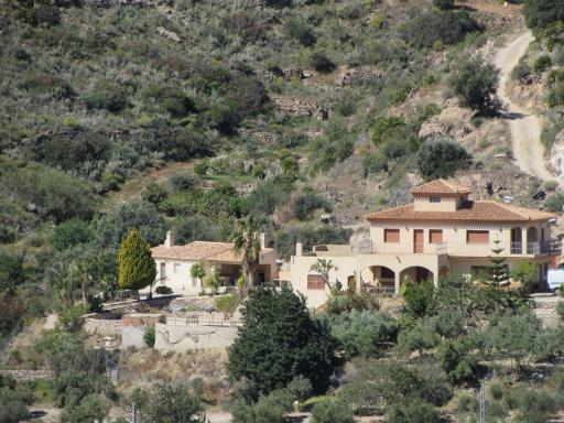 ALBARICO RETREAT - Housity